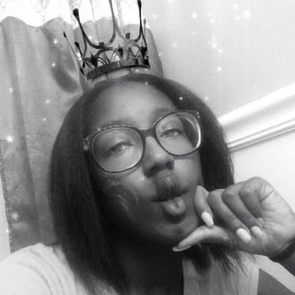 Meet your Posher, Raven - Picture 1 of 1