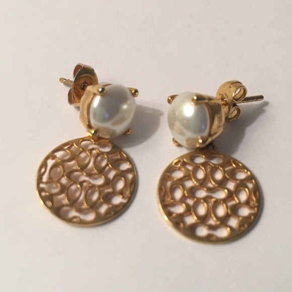 COACH pearl/gold earrings