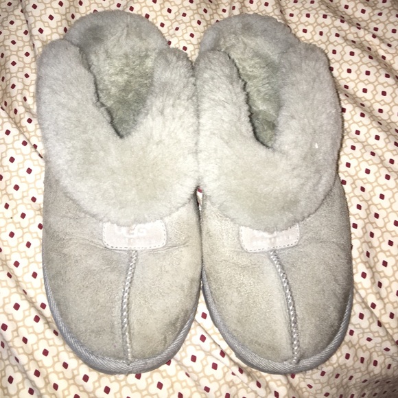 Ugg slippers