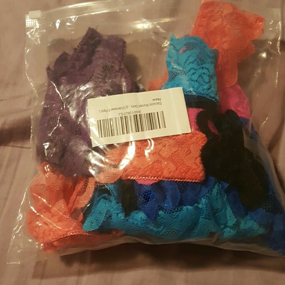 Underware - Picture 2 of 2