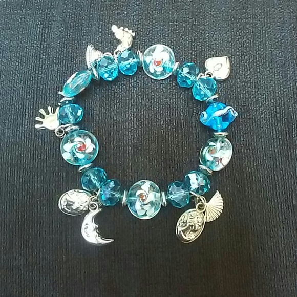 Charm bracelet