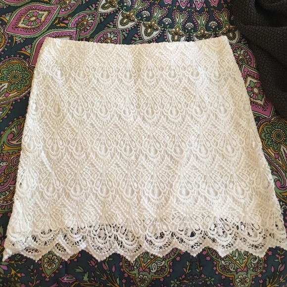 High rise skirt never worn but tags are off - Picture 1 of 1