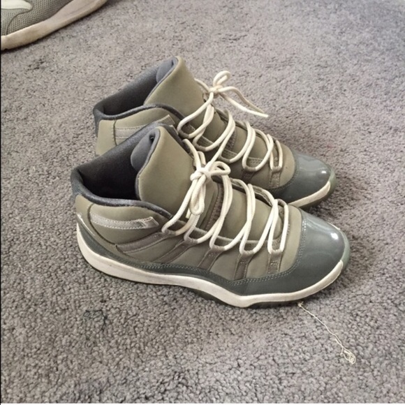 Cool grey Jordan's HOLD🚫