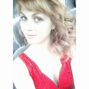 Meet your Posher, Ivey