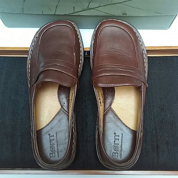 Hand stitched Born loafers, NIB