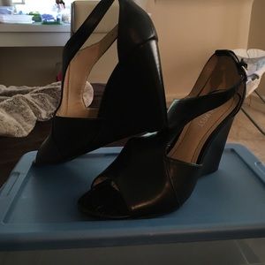 Nine West wedge shoe