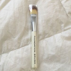 Foundation Brush
