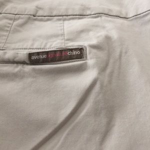 Avenue chino capris size 24w