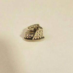 Pandora colosseum charm