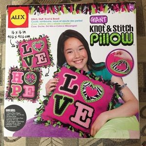 Giant Knot and Stitch Pillow