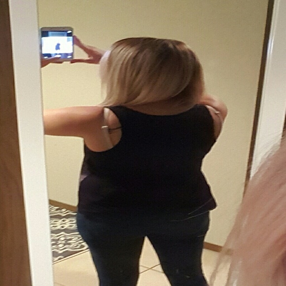 Tank top - Picture 2 of 3