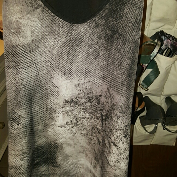 Tank top - Picture 3 of 3
