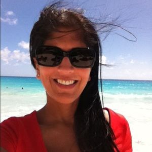 Meet your Posher, Evelyn