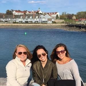 Meet your Posher, Olivia