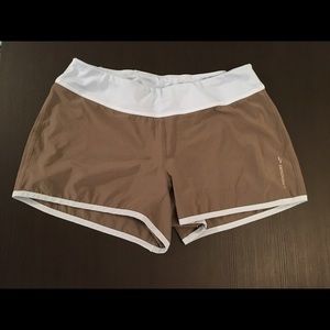 Brooks running shorts medium