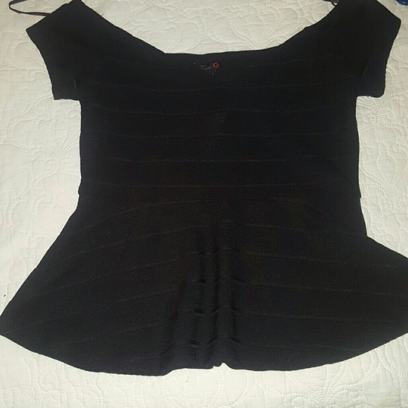 Guess scoop neck peplum top