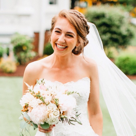 Meet your Posher, Kimberly - Picture 1 of 1