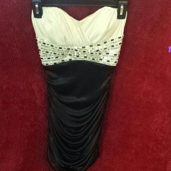 B. Darlin Embellished Strapless Mini Dress - Picture 4 of 4