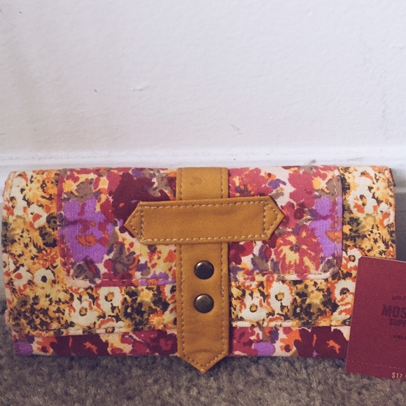 NWT mossimo wallet