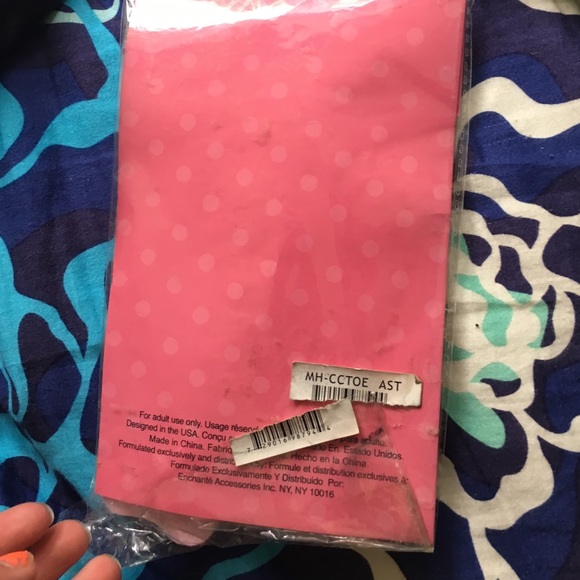 Nail toe separators - Picture 3 of 3