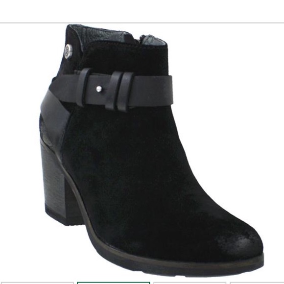 NWB Black Suede Bussola Bootie