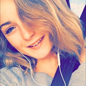 Meet your Posher, Mackenzie