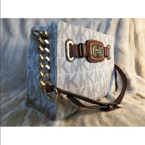 (SOLD) Michael Kors Crossbody