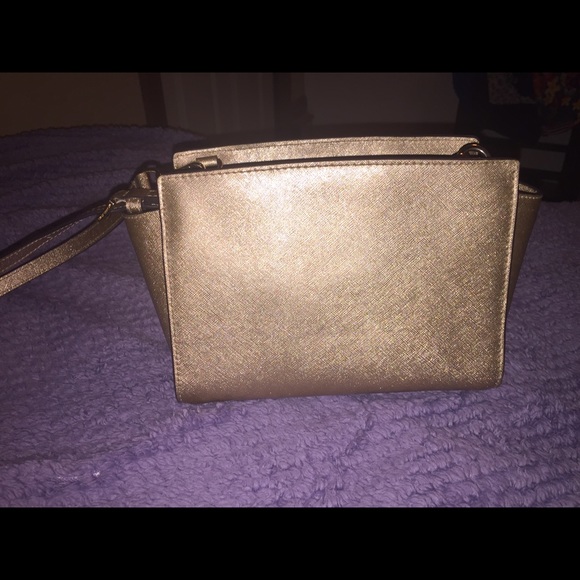 Authentic MK Gold Crossbody - Picture 2 of 3