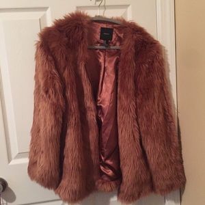 ‼️LAST DAY SALE‼️WILL BE DONATING. Faux fur jacket