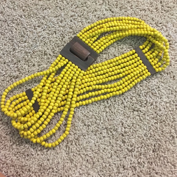Yellow wood bead belt - Picture 1 of 2