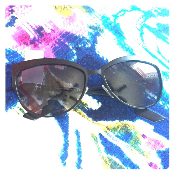 Authentic Alexander McQueen Cateye Sunglasses