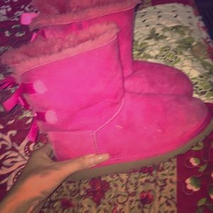 Bailey bow uggs pink !