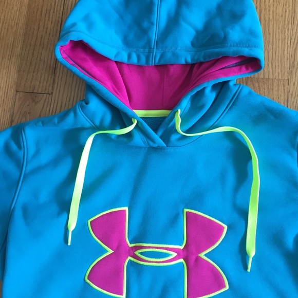 Under Armour Jackets & Blazers - UA Storm hoodie. ⭐️