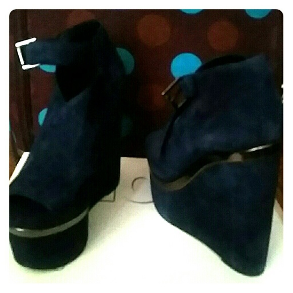 Open Toe Pump - image 1