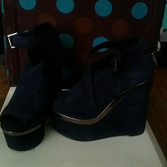 Open Toe Pump - image 2