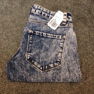 Forever 21 acid washed skinny jeans