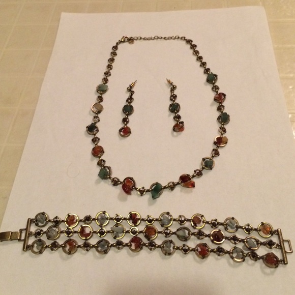Green and orange stone jewelry set