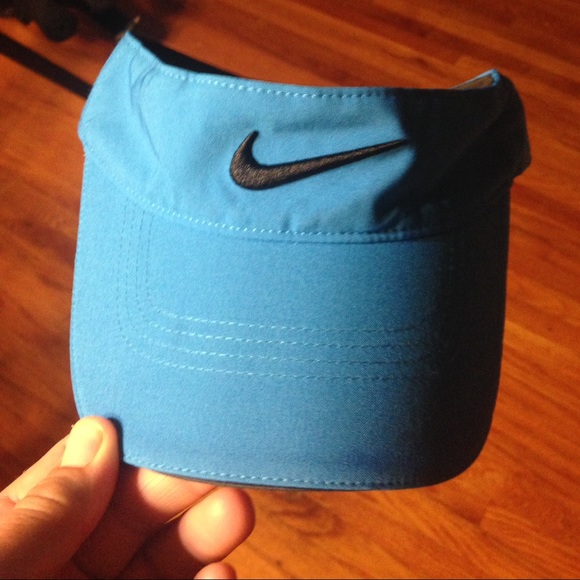Nike adjustable hat - Picture 2 of 4