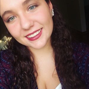 Meet your Posher, Hailey