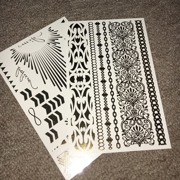 Two sets of two sheet metallic jewelry tattoos - Picture 3 of 3