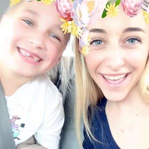 Meet your Posher, Abi