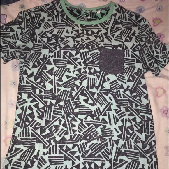 Men's shirt