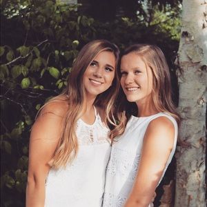 Meet your Posher, Abbey