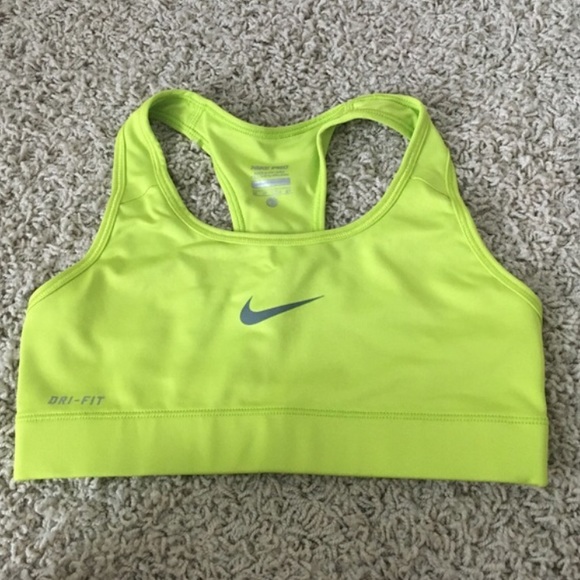 Nike sports bra (bundle)