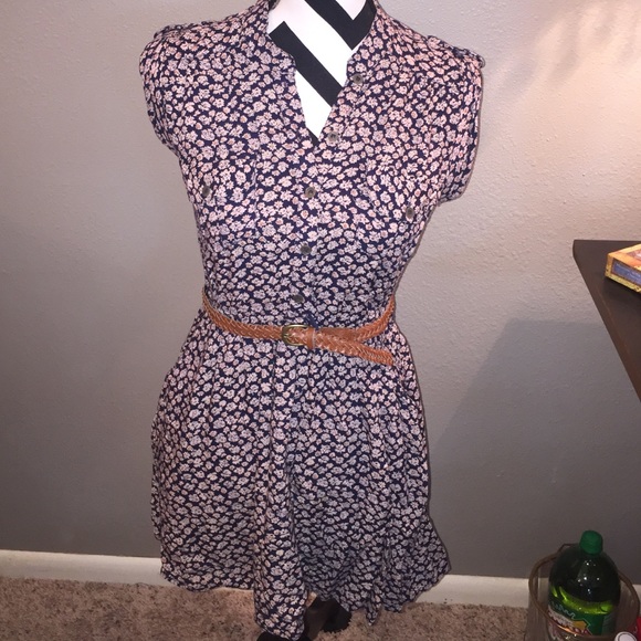 Adorable summer & fall dress with pockets💖 - Picture 1 of 3