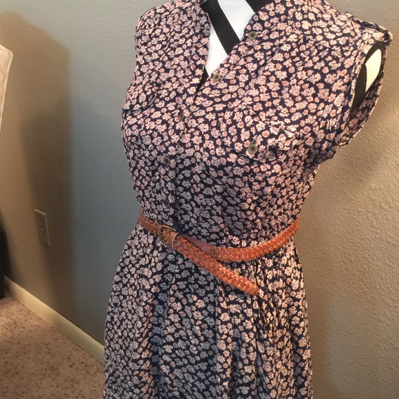 Adorable summer & fall dress with pockets💖 - Picture 2 of 3