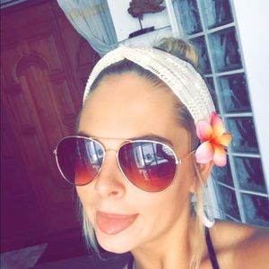 Meet your Posher, Tess