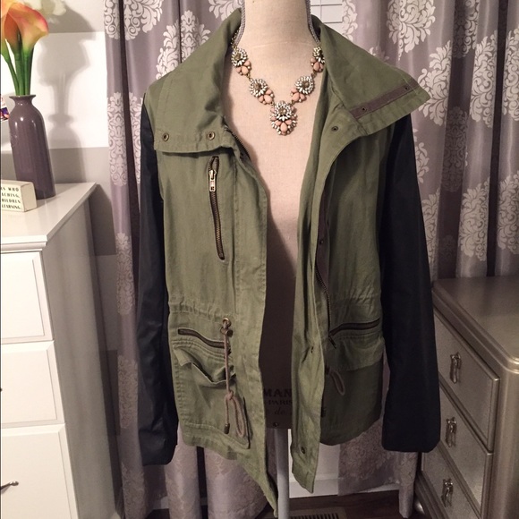 Forever 21 large jacket faux leather sleeves