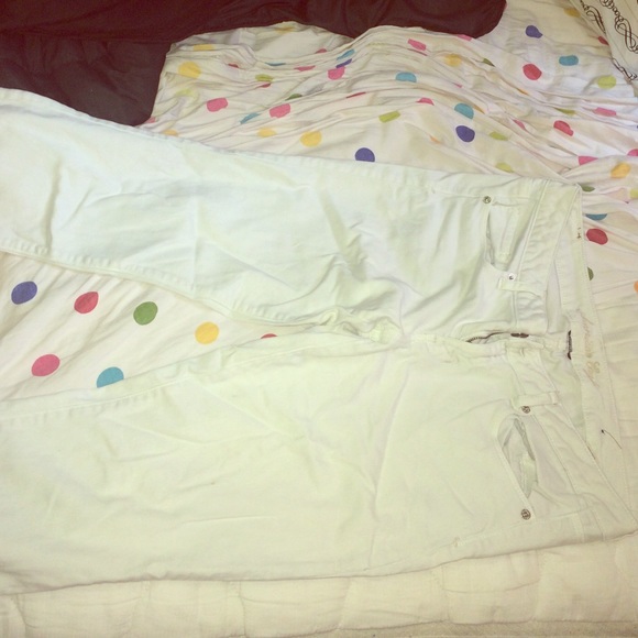 American Eagle White Skinny Jeans