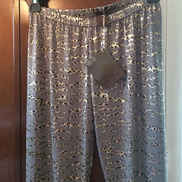 Cheetah print leggings